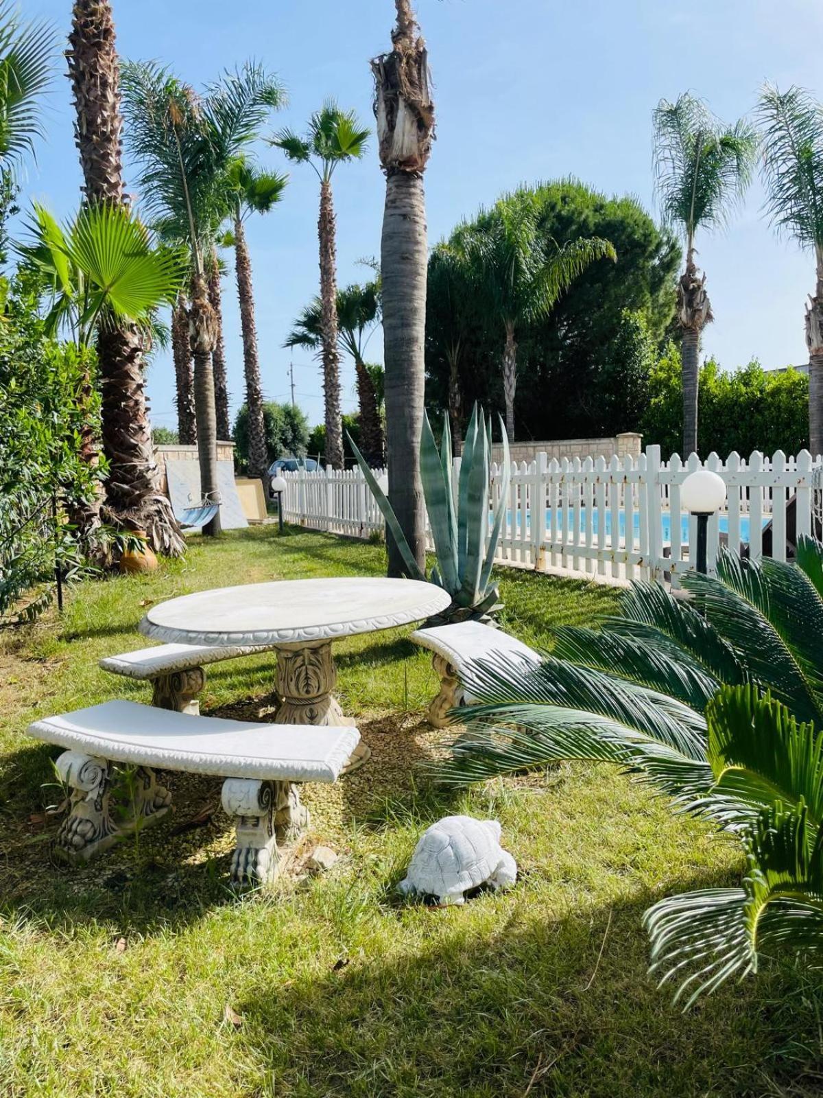 Pupillo Casa Vacanza Villa Francavilla Fontana Luaran gambar